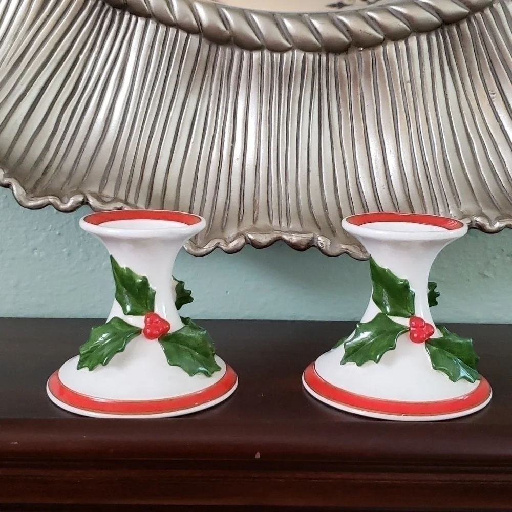 FITZ & FLOYD VINTAGE HOLLY LEAVES & BERRIES CANDLE HOLDERS